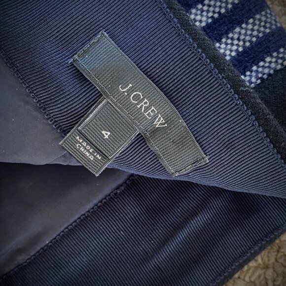 J. Crew Wool Colorblock Pencil Skirt in Navy/Grey Stripe, Size 4 - Picture 10 of 12